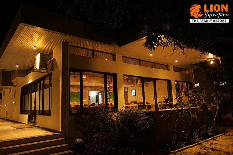 Lion Signature Family Resort غابة غير المظهر الخارجي الصورة